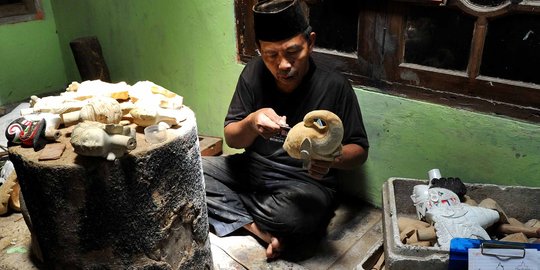 Mengunjungi perajin wayang golek yang masih bertahan di Bogor