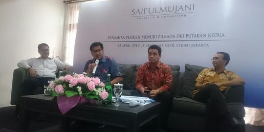 SMRC: Tren pemilih Ahok terus naik, sementara Anies turun