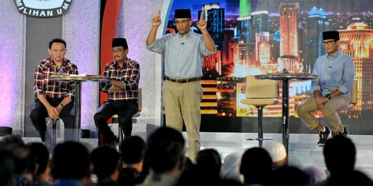 Survei LSI Denny JA, Anies-Sandi unggul 8,7 persen dari Ahok-Djarot