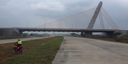 Belum rampung, Tol Soker tetap bisa dilalui kendaraan mudik lebaran