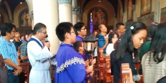 Ratusan jemaah khusyuk ikuti ibadah perayaan Paskah di Katedral