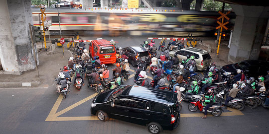 Perlintasan KA yang jadi biang macet di Tanjung Barat akan ditutup