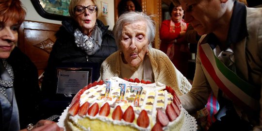 Nenek tertua di dunia tutup usia