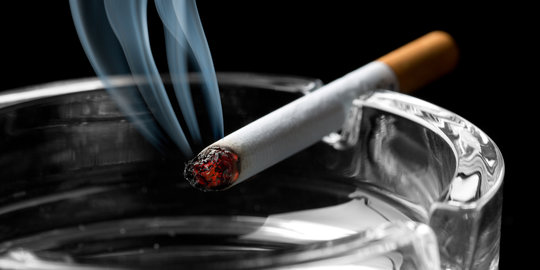 Pemerintah diminta naikkan tarif cukai rokok putih dan impor