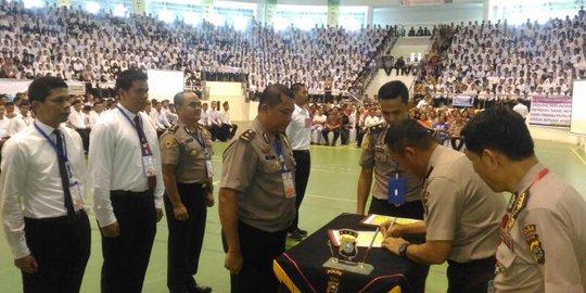 Kapolda Riau doakan calon polisi penyuap panitia tak lolos ujian