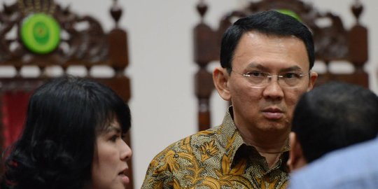 Kubu Ahok tantang Polri ungkap dalang bagi-bagi sembako