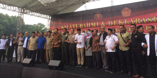 Lima janji damai yang diteken Ahok dan Sandiaga Uno