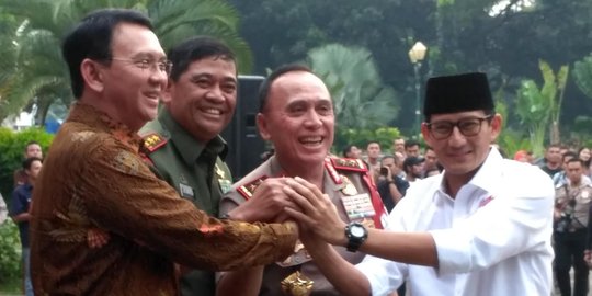 Sindiran menohok Sandiaga Uno buat kubu Ahok di masa tenang