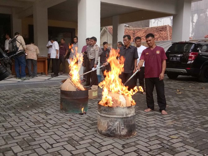 kpu dki musnahkan surat suara tak terpakai