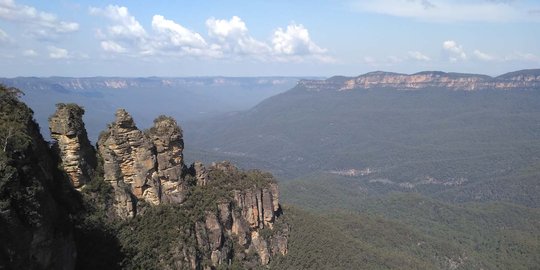 Bertualang dan melihat keindahan di Blue Mountain Australia