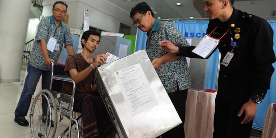 Semangat pasien RSCM ikut nyoblos Pilkada DKI putaran kedua