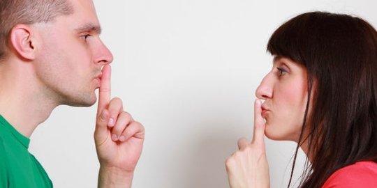 benarkah pernikahan merampas kebahagiaan dan kebebasan?