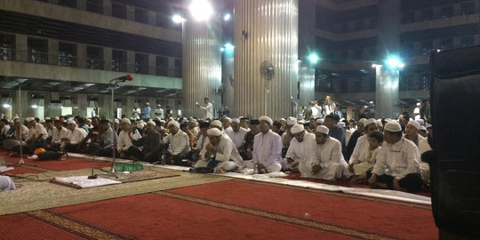 Tiba di Istiqlal, Prabowo & Anies diajak Habib Rizieq sujud syukur