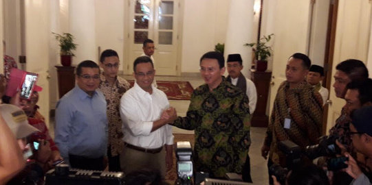 Ini dua hal yang dibahas Anies & Ahok di Balai Kota DKI