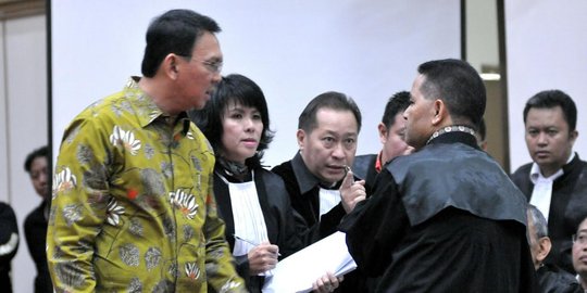 Kasus penistaan agama, Ahok dituntut JPU 1 tahun penjara