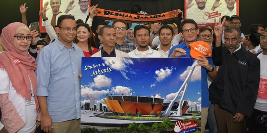 Sandiaga Uno diingatkan anak buktikan janji bangun stadion Persija