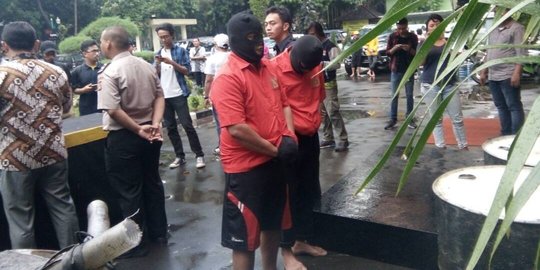 Dua penadah minyak goreng dibekuk polisi di Cakung