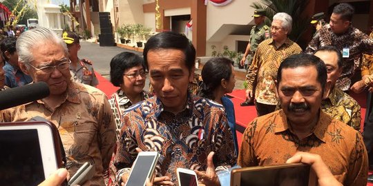 Jokowi: Orang RI, lihat produk made in Indonesia langsung batal beli