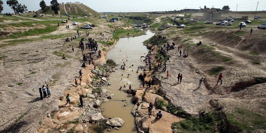 Liburan sederhana di kota konflik