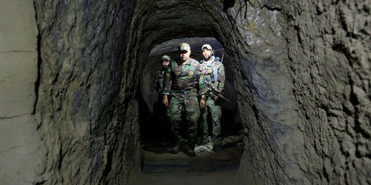 Menyusuri gua persembunyian ISIS di Afghanistan