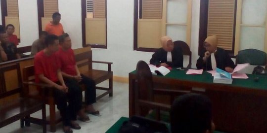 2 Kurir ratusan ribu narkoba dituntut hukuman seumur hidup