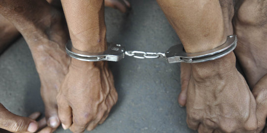 Polisi bekuk tiga remaja pelaku tawuran di Johar Baru