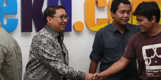 Fadli Zon khawatir Emil dukung Jokowi di Pilpres karena NasDem