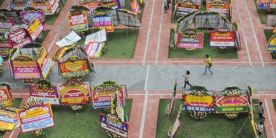 Hingga sore tadi karangan bunga untuk Ahok capai 1.500 buah