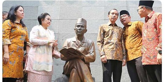 Ada Jokowi di balik alasan Gerindra tak lirik Ridwan Kamil