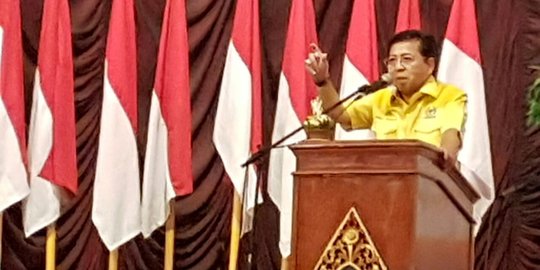 Manuver Setnov rapatkan barisan agar tak terdepak dari Ketum Golkar