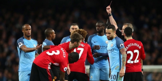 Hasil pertandingan Manchester City vs Manchester United: skor 0-0