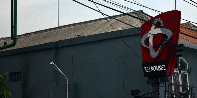 Website Telkomsel diretas hacker, saham Telkom bergerak 