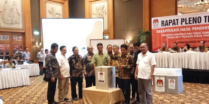 Hasil pleno KPU DKI Anies-Sandiaga menang telak di putaran dua