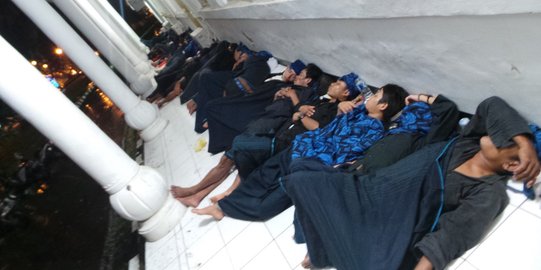 Ribuan warga Baduy temui Gubernur Banten bawa hasil bumi