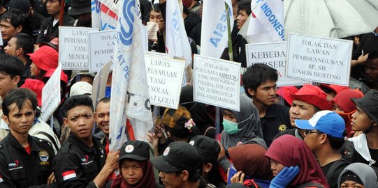 Bukan lagi demo, ini 4 aksi unik buruh peringati May Day