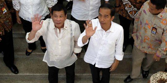 Jokowi soal rute Davao-Bitung: Pelayaran 5 minggu jadi 2,5 hari