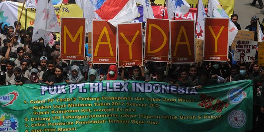 May Day, buruh di Karanganyar gelar aksi jalan kaki