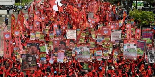 Pekerja wajib baca, 4 kado Pemerintah Jokowi untuk buruh tahun ini