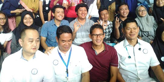 Siswi SMA dan SMK histeris bertemu Sandiaga Uno