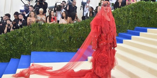 Fashion Met Gala 2017 semakin 'gila' daripada tahun-tahun sebelumnya