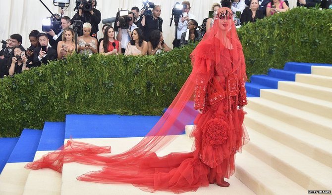 katy perry di met gala 2017