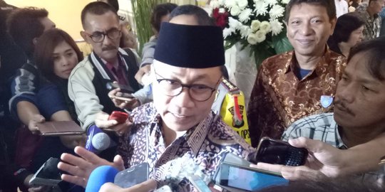 Ketua MPR: Kalau tak dukung Ahok disebut anti-kebhinekaan itu ngawur