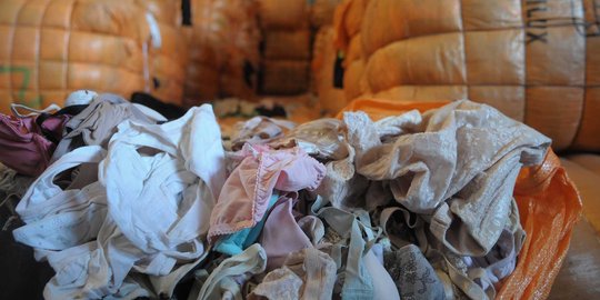 Hingga 2017, Bea Cukai tindak 358 kasus penyelundupan pakaian bekas