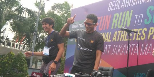 Sambut pejalan kaki dari Madiun, Sandiaga lari pagi di CFD