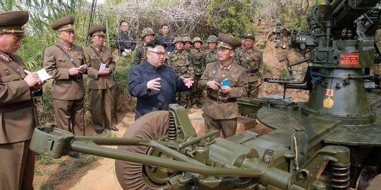 Gaya Kim Jong-un tinjau kekuatan perang di pulau terpencil