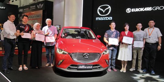 Mazda CX-3 diserahterimakan pada 12 pembeli pertama