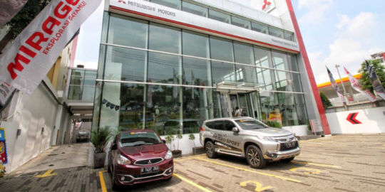 SPK Mitsubishi Motors selama IIMS 2017 lampaui target