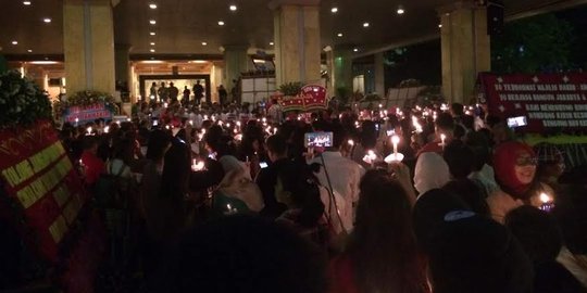 Besok Ahok divonis, relawan gelar doa bersama di Balai Kota