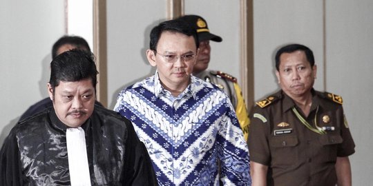 Media asing sebut vonis dua tahun buat Ahok mengejutkan