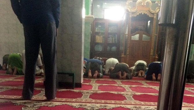 sujud syukur usai ahok divonis